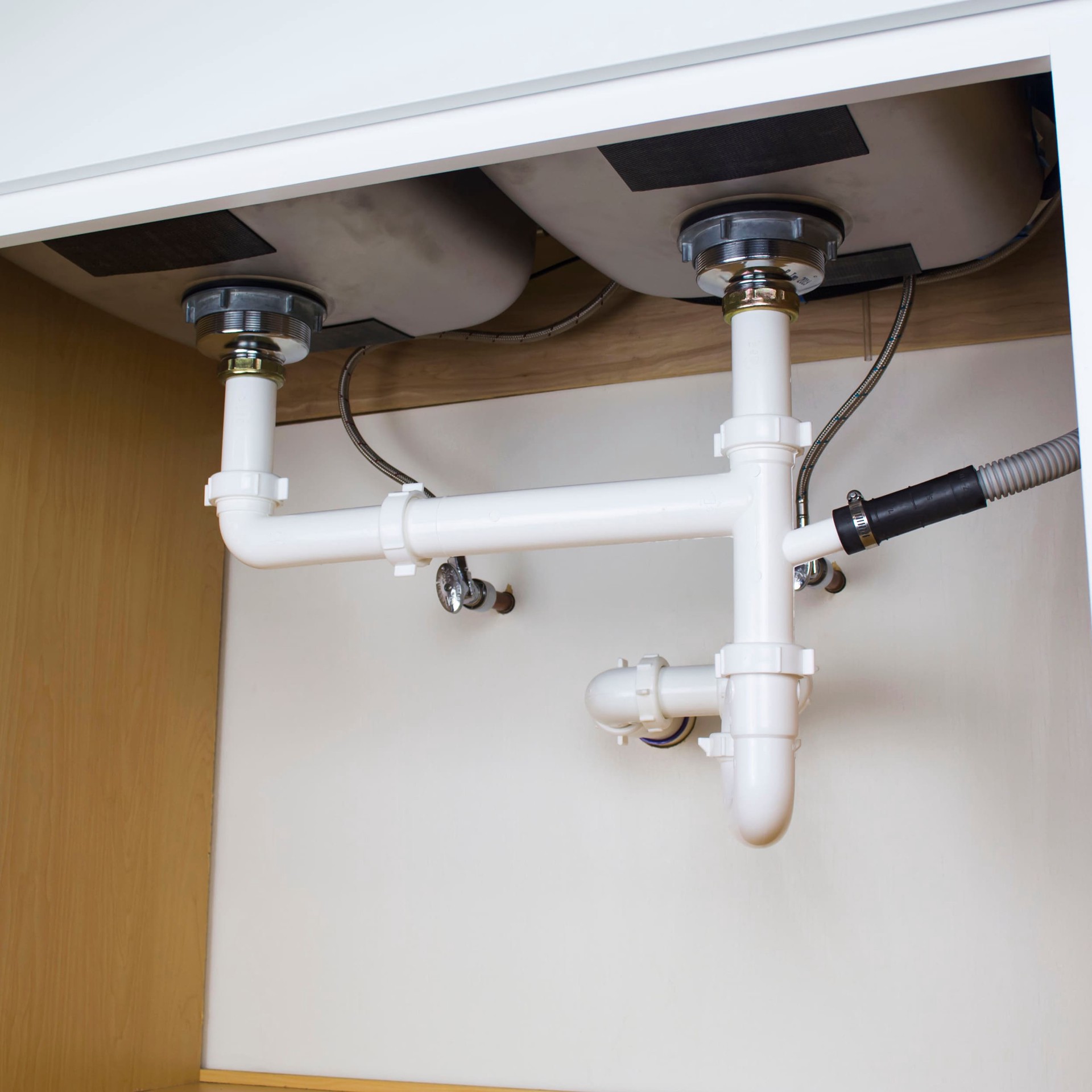 slide 4 of 6, Keeney 1-1/2-in Plastic End outlet disposal kit, 1 ct