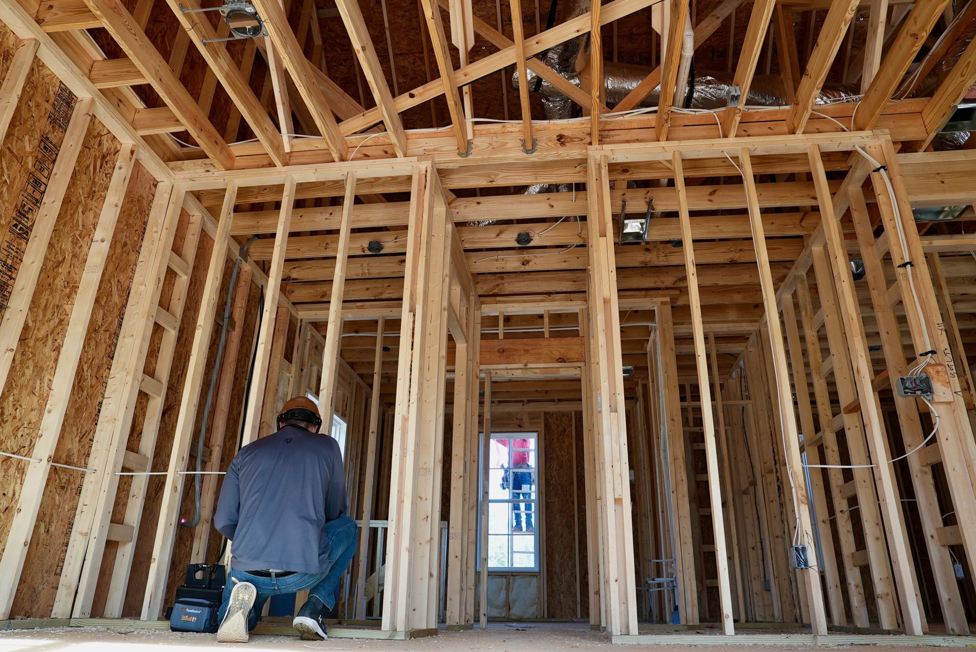 slide 6 of 6, Southwire 50-ft 14 / 2 / Romex SIMpull Solid Indoor CU NM-B Individual pack ( By-the-roll ), 1 ct