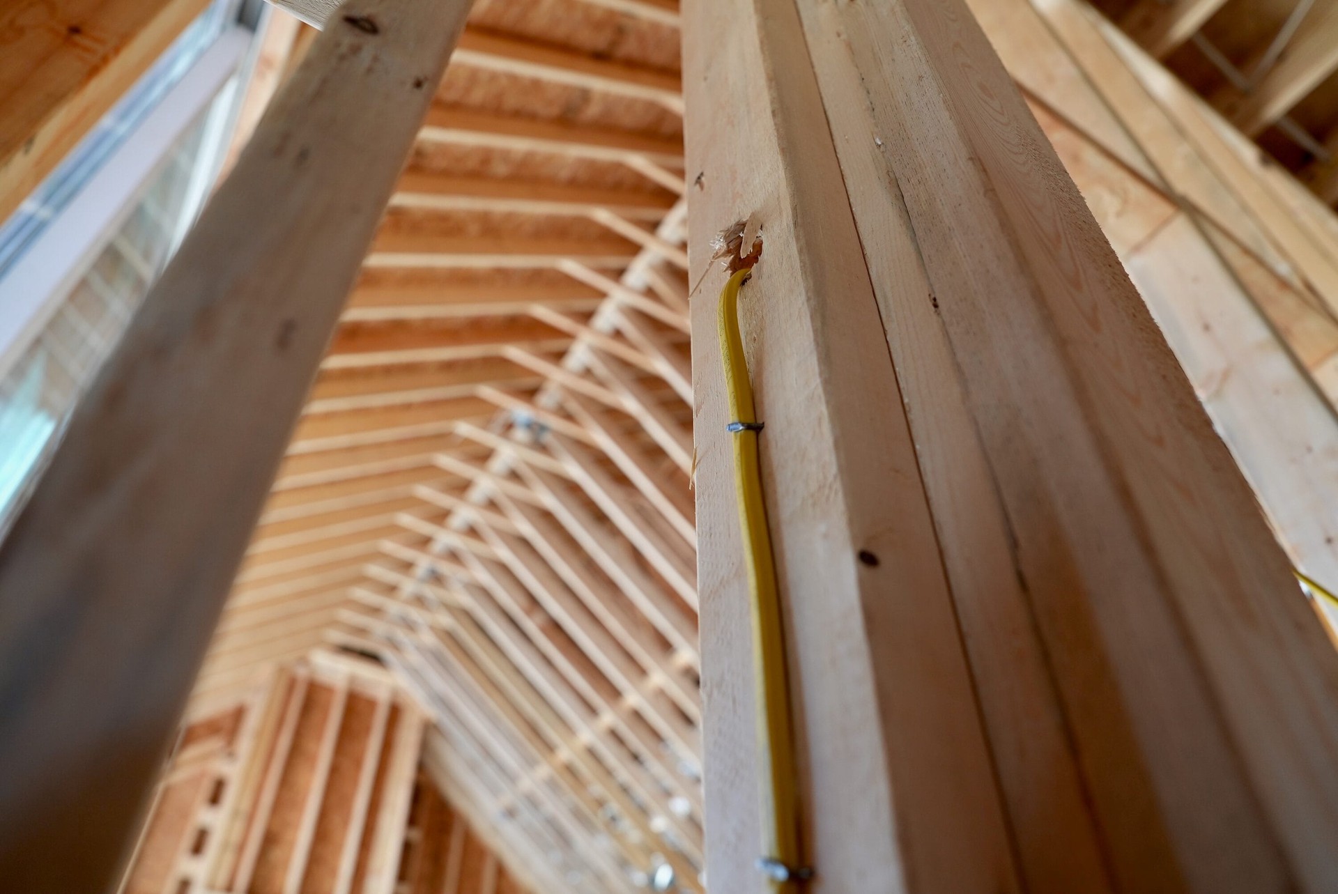 slide 6 of 6, Southwire 50-ft 12 / 2 / Romex SIMpull Solid Indoor CU NM-B W/G Individual pack ( By-the-roll ), 1 ct