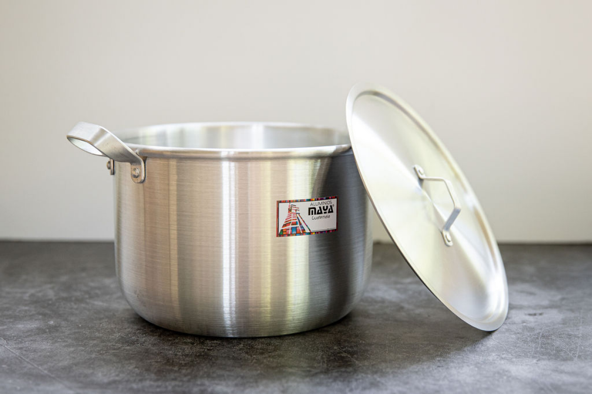 slide 1 of 1, Cusina Maya Stock Pot with Lid 6.5", 6.5 in