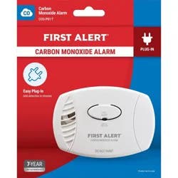 First Alert CO605 Plug-in Carbon Monoxide Detector with Battery Backup: 9-Volt Alkaline, No Hardwired Installation Needed