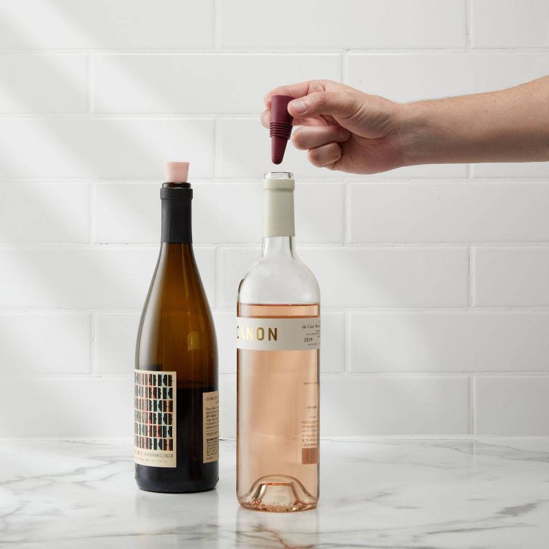 slide 3 of 5, Houdini 2pk Silicone Stopper, 2 ct