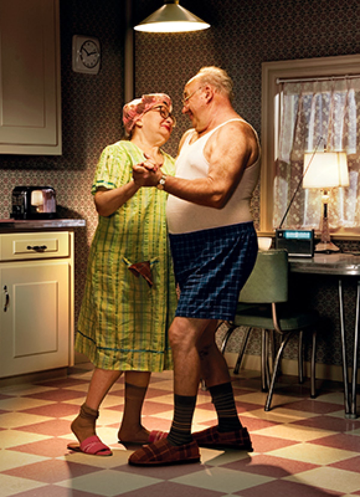 slide 1 of 1, Avanti Card Anniver Couple Dancing In Ki, 1 ct