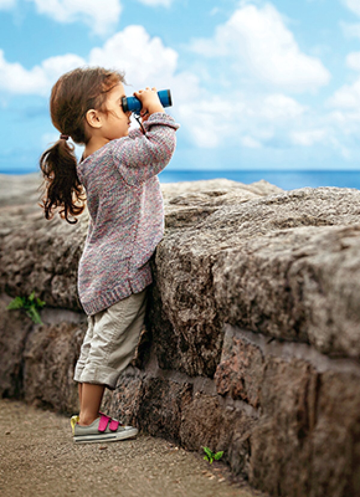 slide 1 of 1, Avanti Card Support Girl With Binoculars, 1 ct