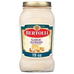 Bertolli Garlic Alfredo Sauce with Aged Parmesan Cheese - 15oz