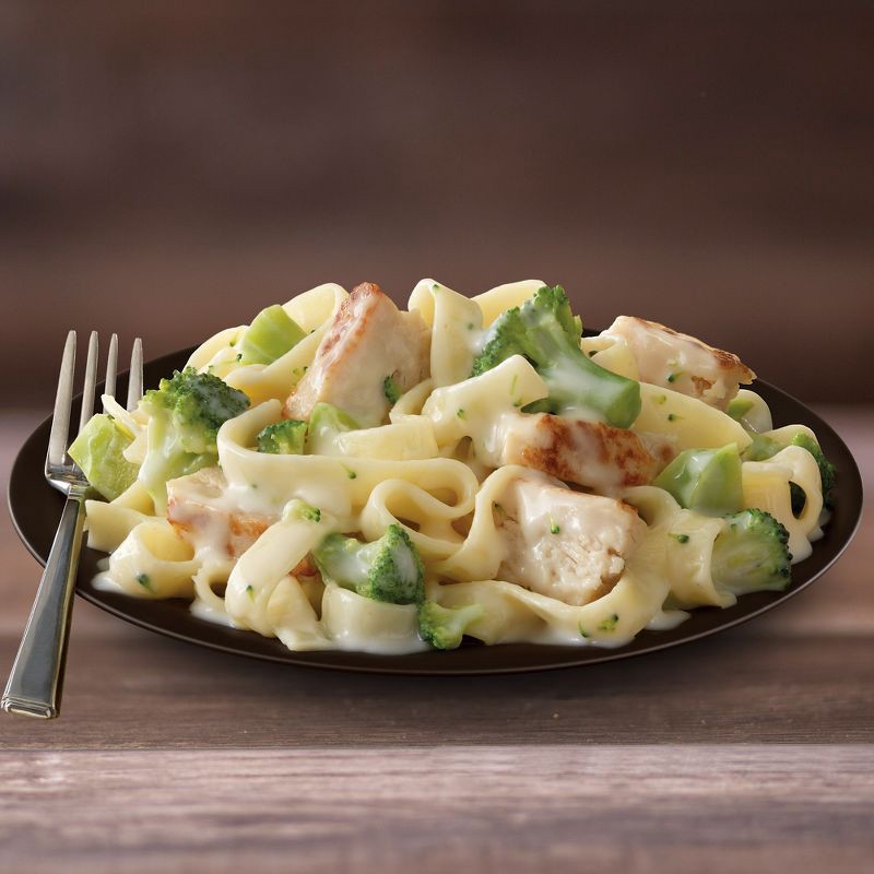 slide 2 of 6, Marie Callender's Frozen Fettucini with Chicken & Broccoli - 13.1oz, 13.1 oz