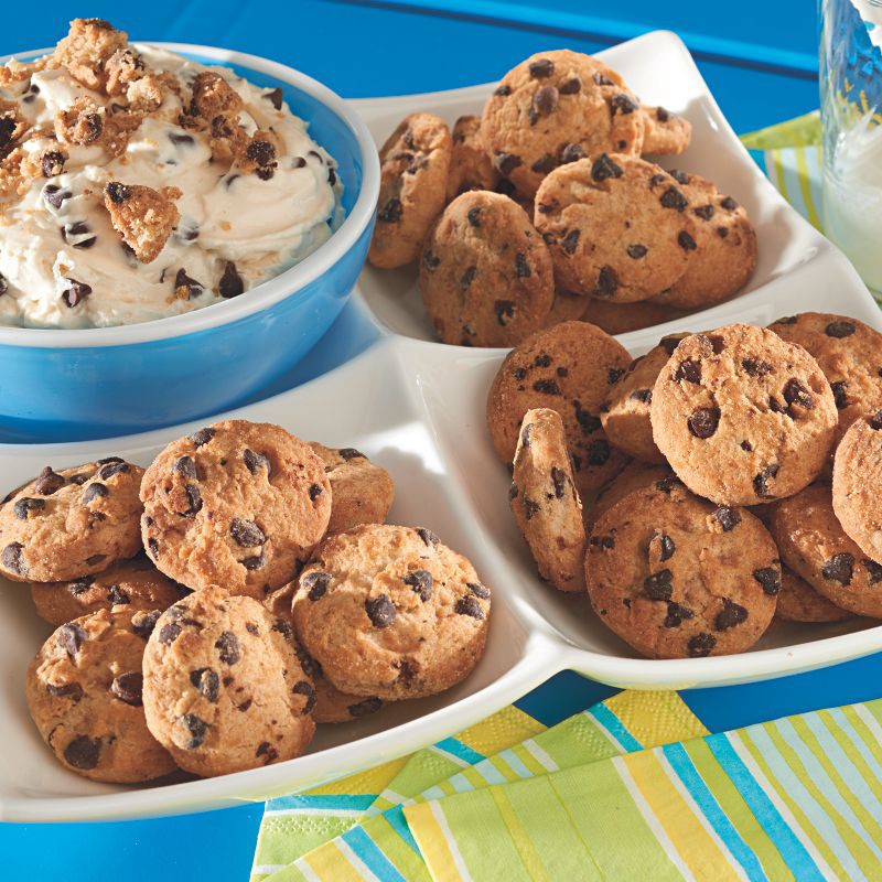 slide 5 of 9, Chips Ahoy! Mini Chocolate Chip Cookies Snack-Sak - 8oz, 8 oz