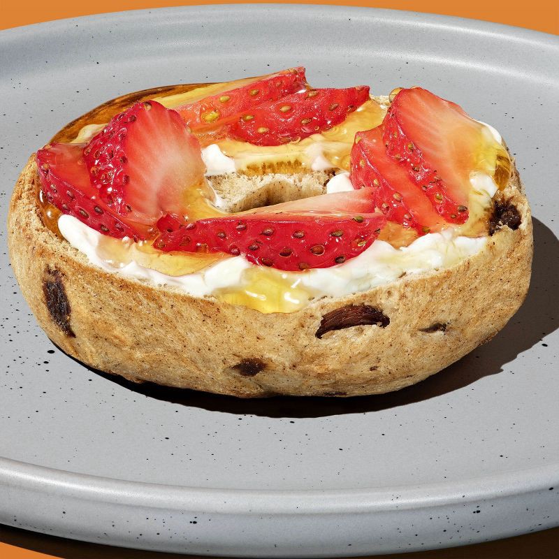 slide 5 of 11, Thomas' Cinnamon Raisin Mini Bagels - 18oz, 18 oz