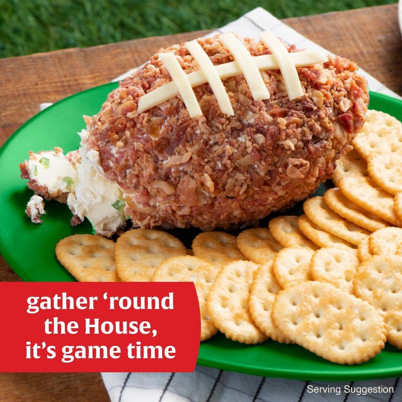 slide 3 of 8, Town House Oven Baked Crackers Original - 13.8oz, 13.8 oz