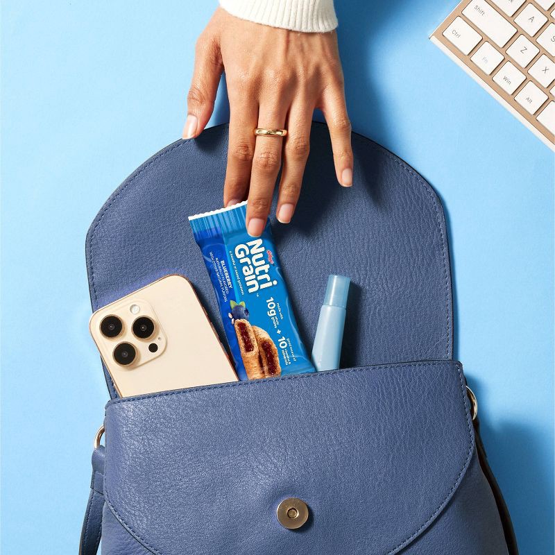 slide 7 of 10, Nutri-Grain Blueberry Soft Baked Breakfast Bars - 8ct/10.4oz, 8 ct; 10.4 oz