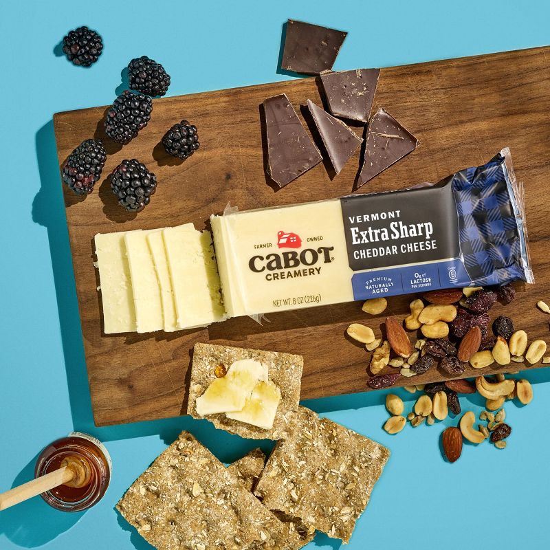 slide 2 of 10, Cabot Creamery Extra Sharp Cheddar Cheese - 8oz, 8 oz