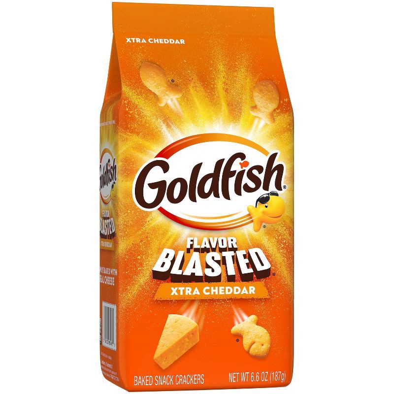 slide 4 of 8, Goldfish Flavor Blasted Xtra Cheddar Cheese Crackers Bag - 6.6oz, 6.6 oz