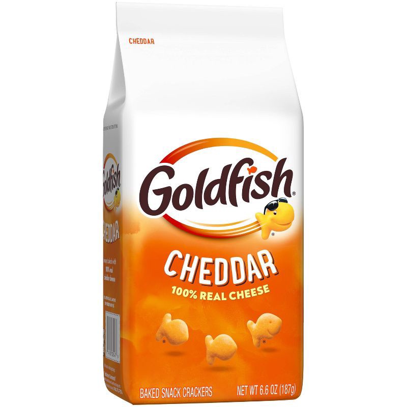 slide 4 of 10, Goldfish Cheddar Cheese Crackers Bag - 6.6oz, 6.6 oz