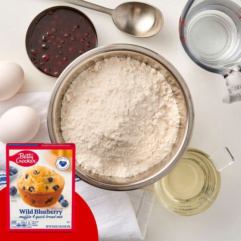 slide 4 of 11, Betty Crocker Blueberry Muffin Mix -16.9oz, 16.9 oz