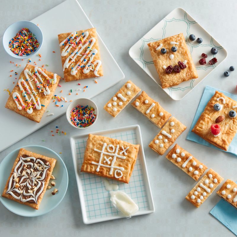 slide 4 of 9, Pillsbury Strawberry Frozen Toaster Strudel - 6ct/11.7oz, 6 ct; 11.7 oz