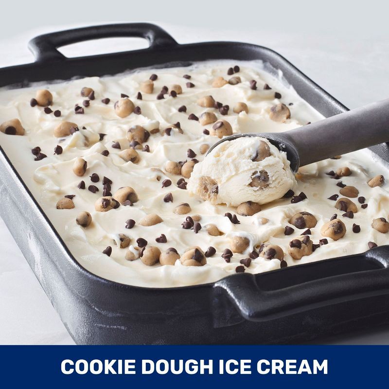 slide 5 of 14, Pillsbury Big Deluxe Chocolate Chip Cookie Dough - 16oz/12ct, 12 ct; 16 oz