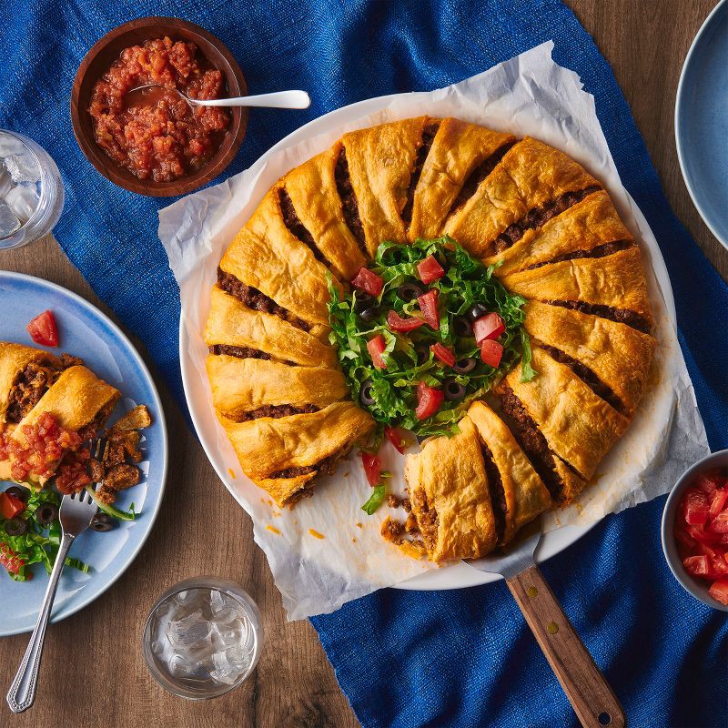 slide 4 of 14, Pillsbury Original Crescent Rolls - 8oz/8ct, 8 ct; 8 oz