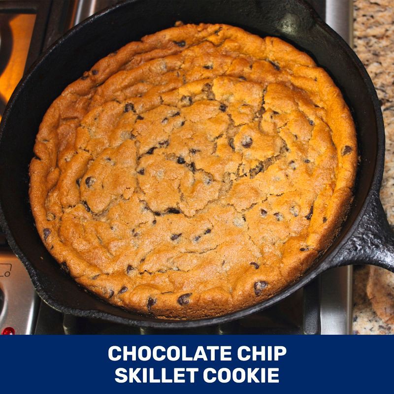 slide 7 of 10, Pillsbury Chocolate Chip Cookie Dough - 30oz, 30 oz