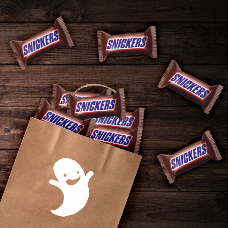 slide 6 of 10, Snickers Fun Size Chocolate Candy Bars - 10.59oz, 10.59 oz