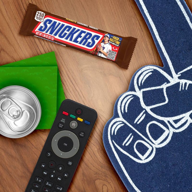 slide 6 of 12, Snickers Full Size Chocolate Candy Bar - 1.86oz, 1.86 oz