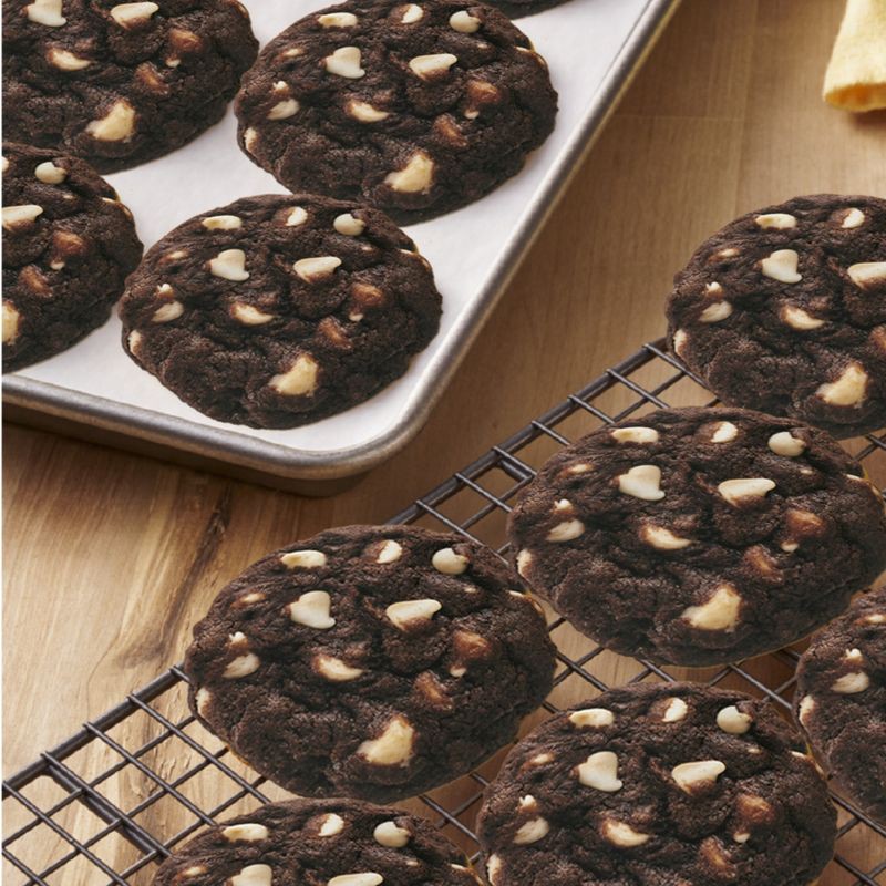 slide 3 of 11, Nestle Toll House Premier White Morsel Baking Chips - 12oz​, 12 oz