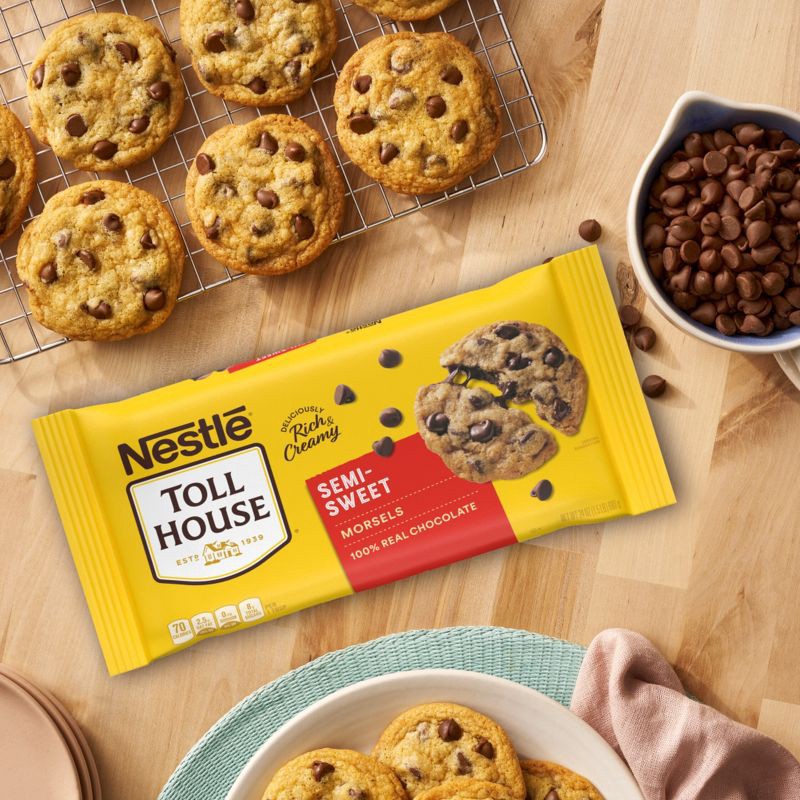 slide 12 of 15, Nestle Toll House Semi-Sweet Chocolate Chips for Baking - 12oz, 12 oz