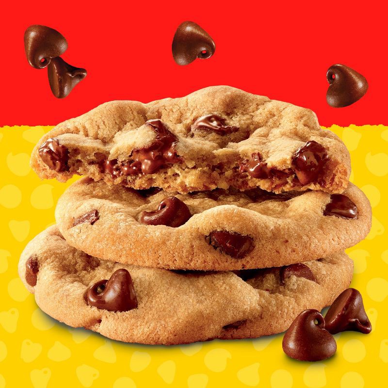 slide 3 of 7, Nestle Toll House Chocolate Chip Cookie Dough - 16.5oz, 16.5 oz