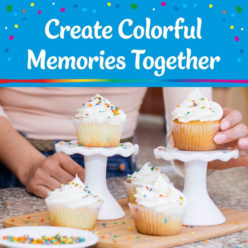 slide 3 of 8, Pillsbury Funfetti Premium Cake & Cupcake Mix - 15.25oz, 15.25 oz