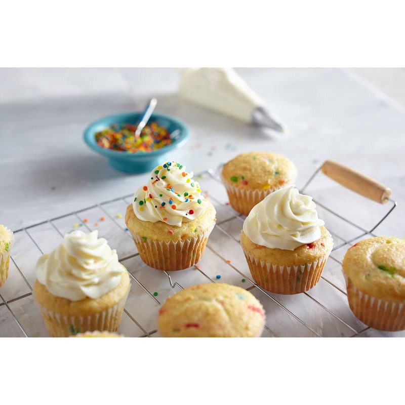 slide 4 of 4, Pillsbury Funfetti Premium Cake & Cupcake Mix - 15.25oz, 15.25 oz