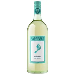 Barefoot Cellars Moscato White Wine - 1.5L Bottle