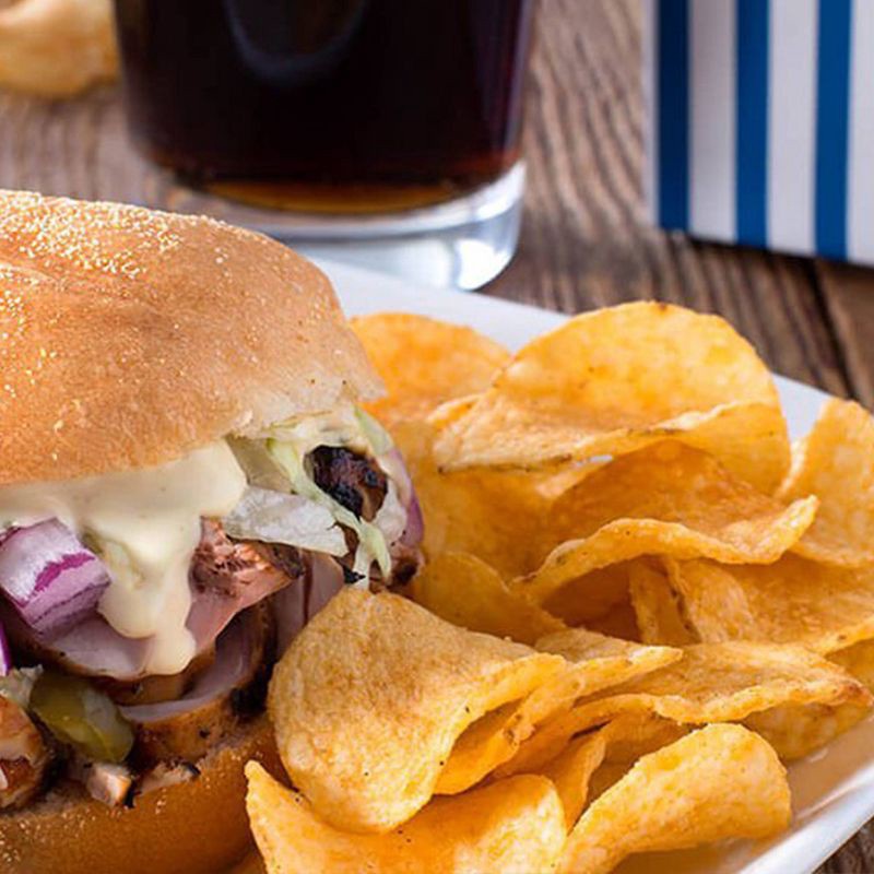 slide 4 of 6, Lay's Kettle Cooked Jalapeño Flavored Potato Chips - 8oz, 8 oz