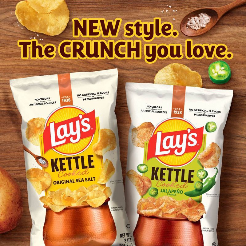 slide 4 of 7, Lay's Kettle Cooked Jalapeño Flavored Potato Chips - 8oz, 8 oz