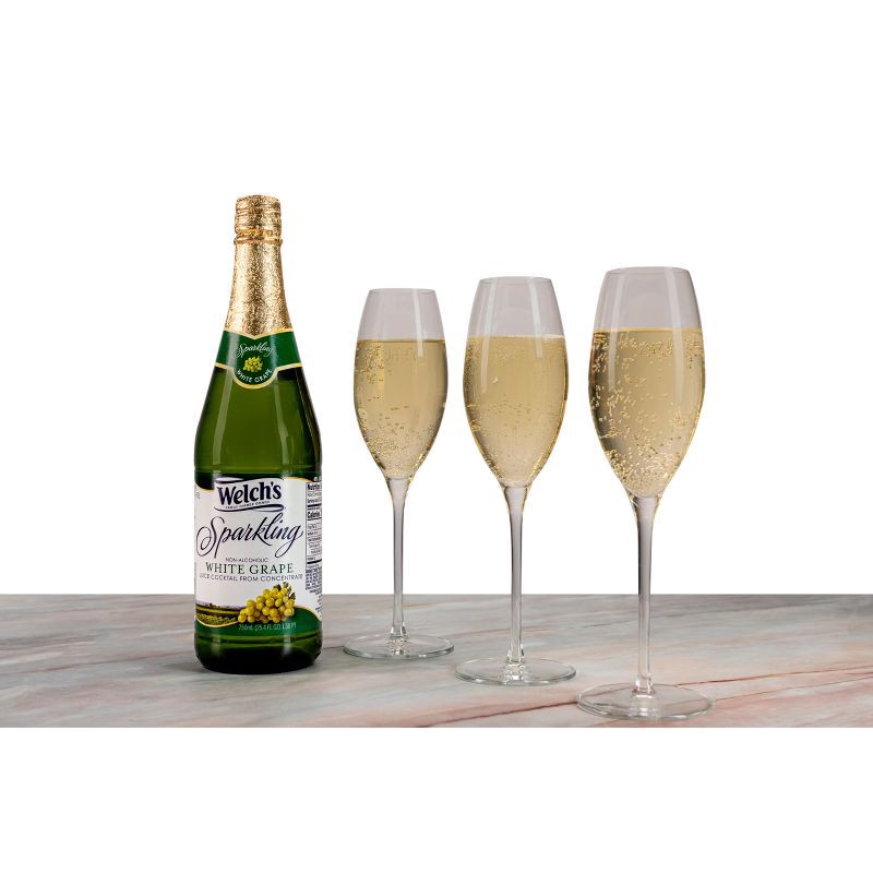 slide 4 of 14, Welch's Sparkling White Grape Juice - 25.4 fl oz Glass Bottles, 25.4 fl oz