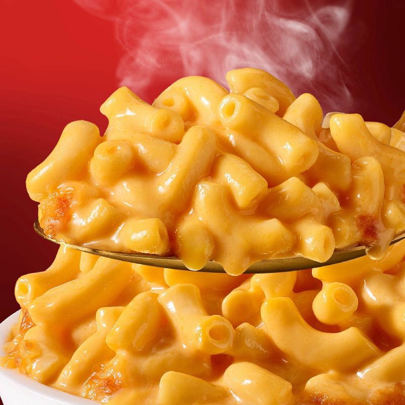 slide 2 of 8, Stouffer's Mac and Cheese Family Size Dinner Frozen Meal - 40oz, 40 oz