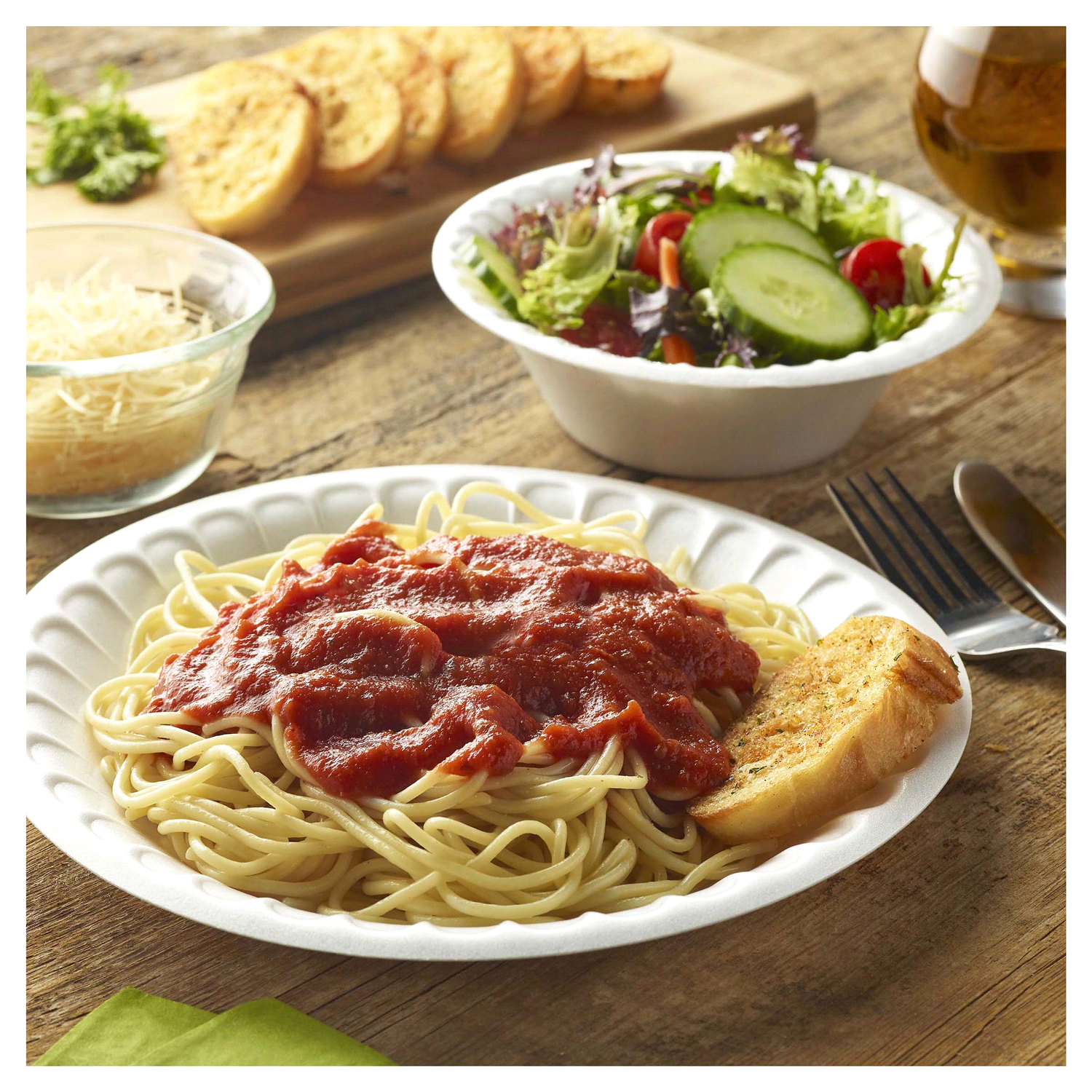 slide 4 of 4, Hefty Everyday Soak-Proof Foam Plates, White, 9 Inch, 50 Count, 50 ct