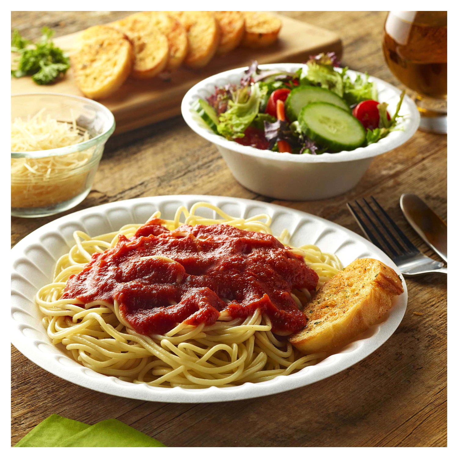 slide 4 of 4, Hefty Soak Proof Foam Plates, 130 ct