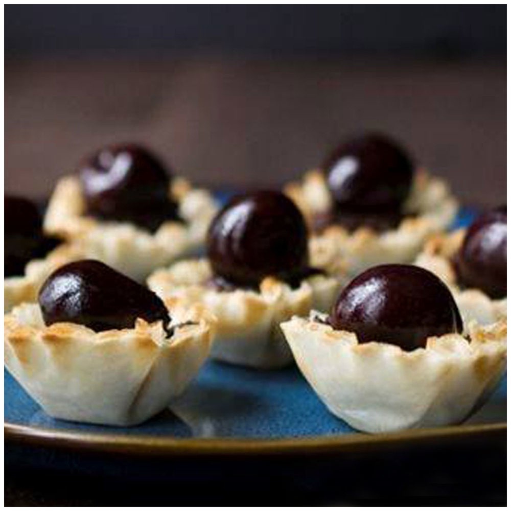 slide 3 of 3, Dove, Dark Chocolate With Real Cherries Snack, 17 Oz, 17 oz