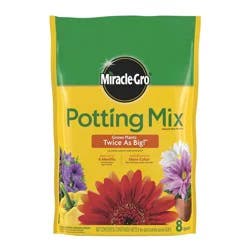 Miracle-Gro Potting Mix 8 qt
