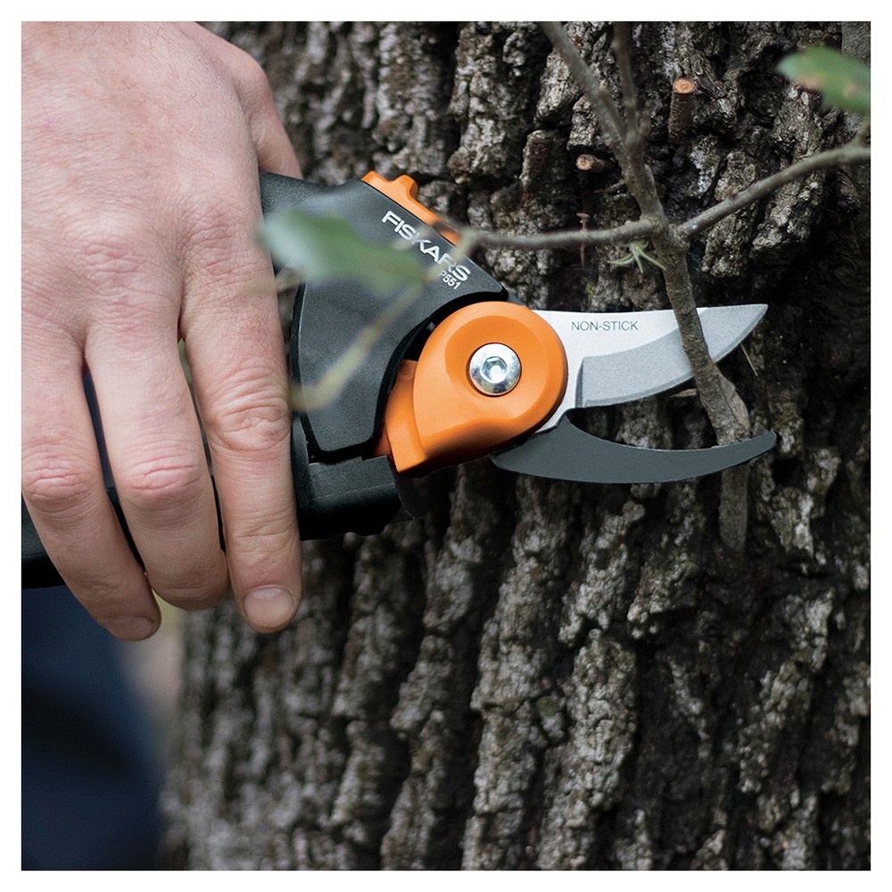 slide 4 of 5, Fiskars PowerGear2 Bypass Pruner, 1 ct
