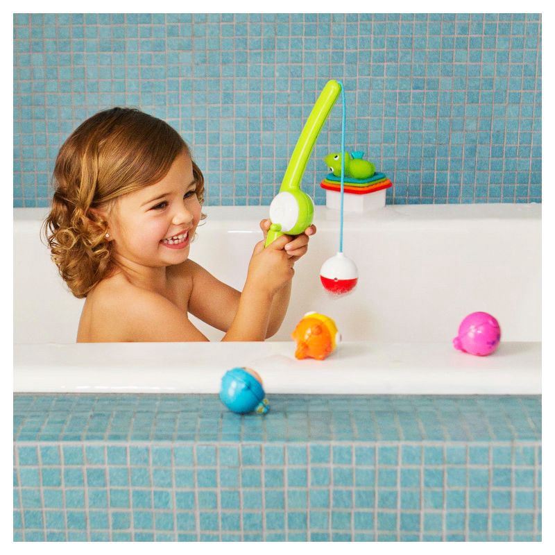 slide 2 of 6, Munchkin Fishin' Bath Toy, 1 ct