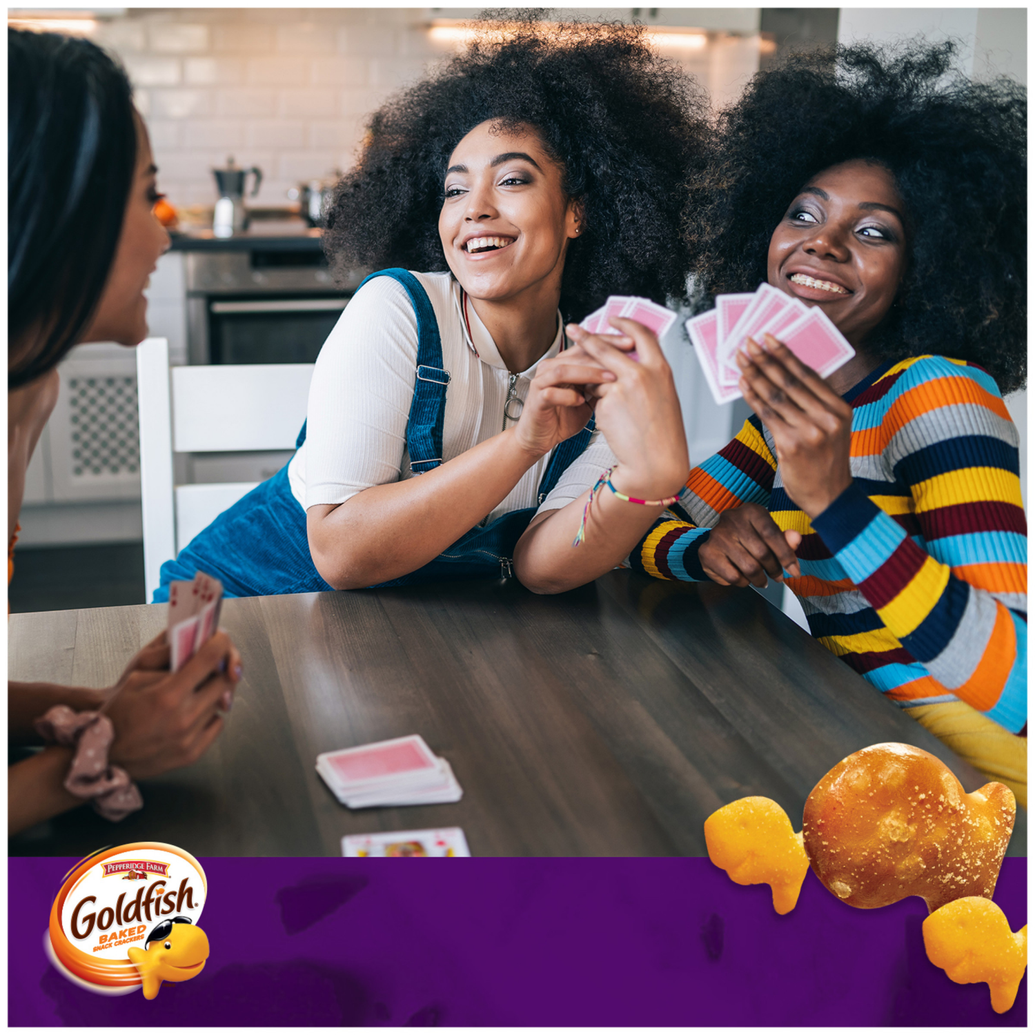 slide 4 of 8, Goldfish Xtra Cheddar + Pretzel Crackers, 6.600 oz