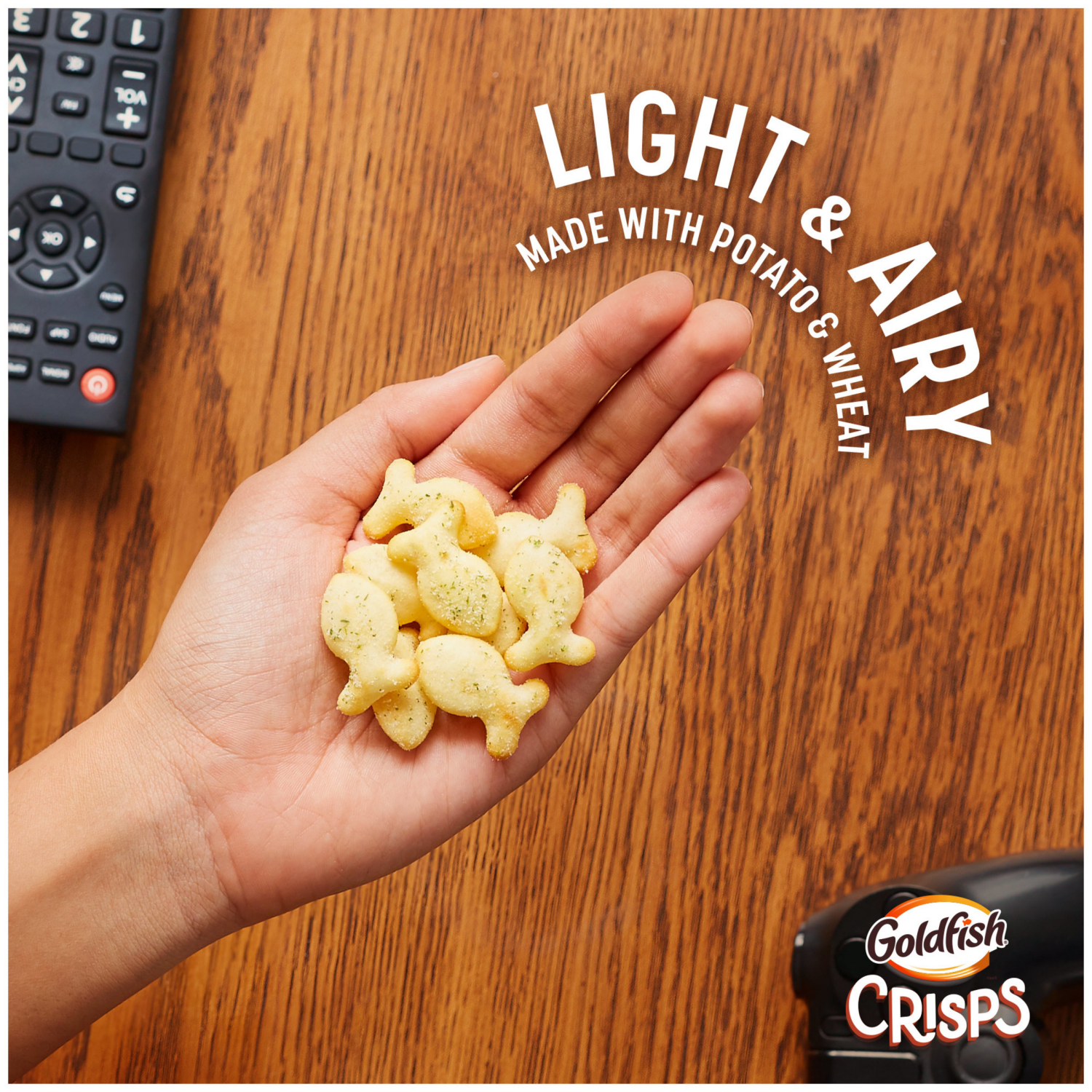 slide 2 of 8, Goldfish Sour Cream and Onion Flavored Crisps, 6.250 oz