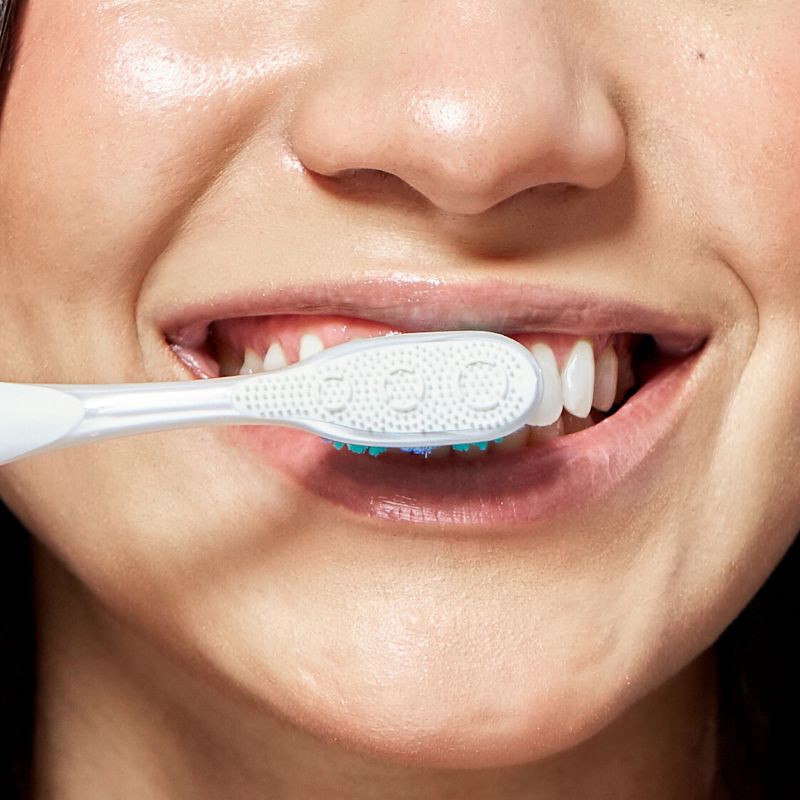 slide 2 of 11, Colgate 360 Optic White Whitening Toothbrush - Soft - 4ct, 4 ct