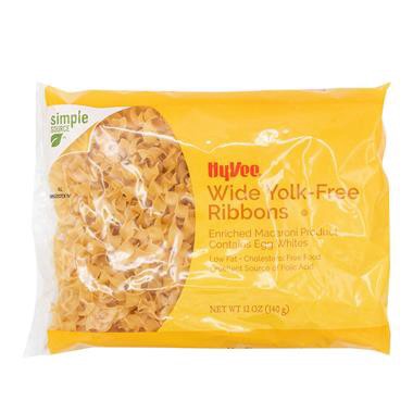 slide 1 of 1, Hy-Vee Egg Noodles Yolk Free, 12 oz