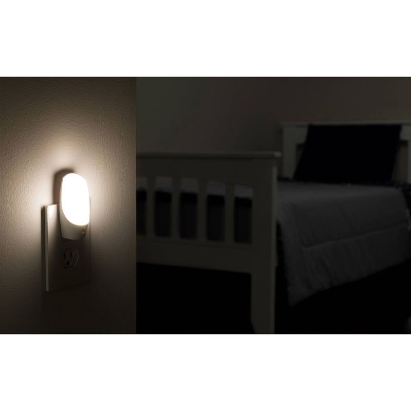 slide 6 of 7, Energizer LED Automatic Nightlight, 1 ct