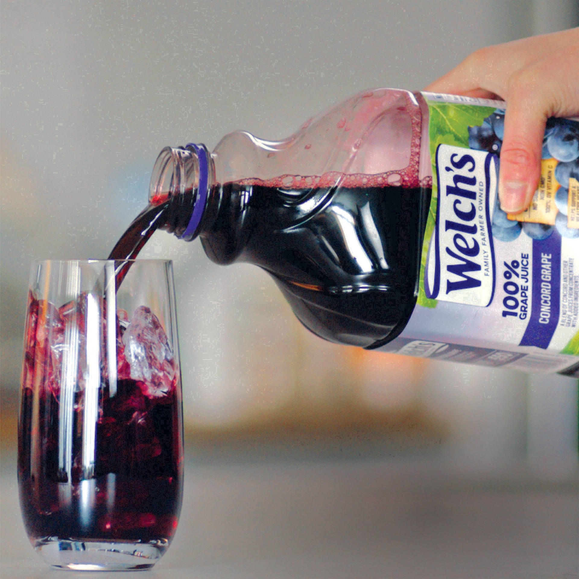 slide 64 of 70, Welch's 100% Concord Grape Juice, 64 oz