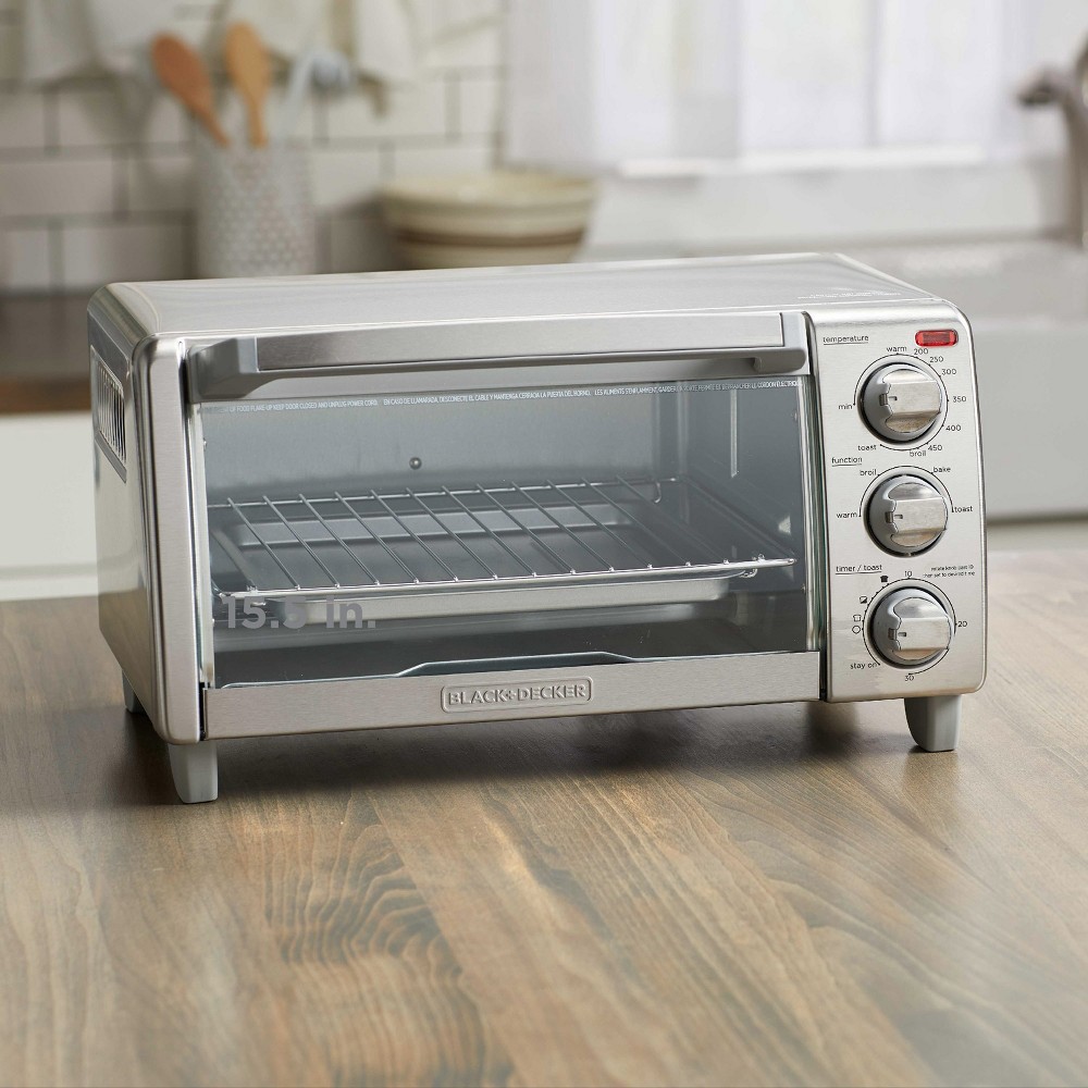 BLACK+DECKER TO1745SSG 4-Slice Toaster Oven with Natural Convection - Silver