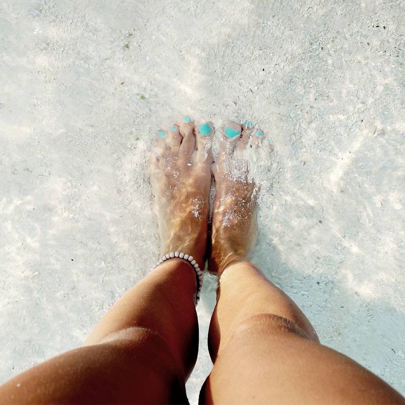 slide 2 of 14, Coppertone Tanning Sunscreen Lotion - Water Resistant Sunscreen - SPF 15 - 8 fl oz, 15 x 8 fl oz