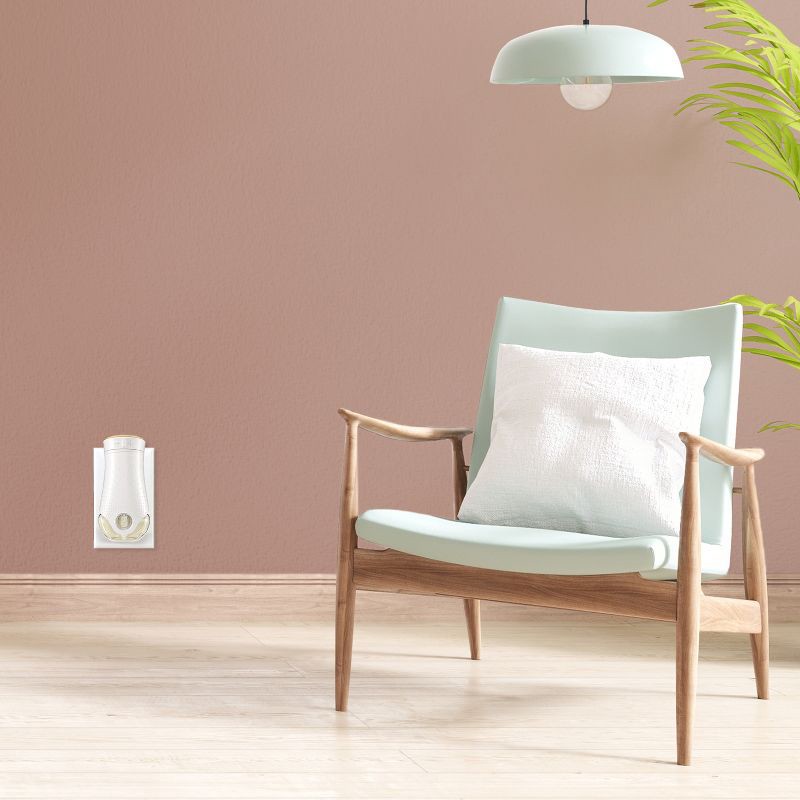 slide 14 of 16, Glade Air Freshener Plug Ins Scented Oil Diffuser Refills - Cashmere Woods - 1.34 fl oz/2pk, 2 ct; 1.34 fl oz