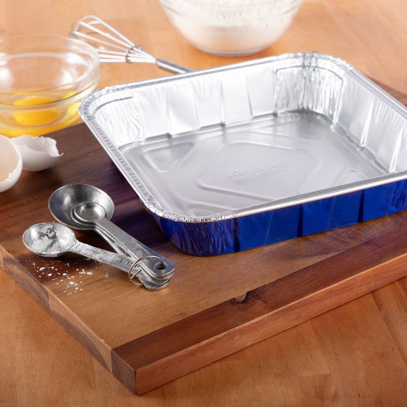 slide 5 of 5, Reynolds Disposable Bakeware Non-Stick Pans with Lids - 3ct, 3 ct